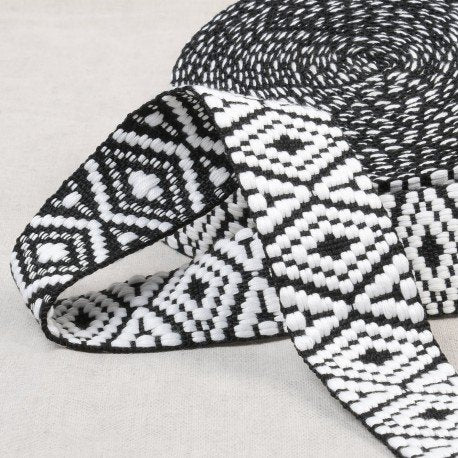 Jacquard Webbing - 1-1/2" wide - Black and White Diamond (114)