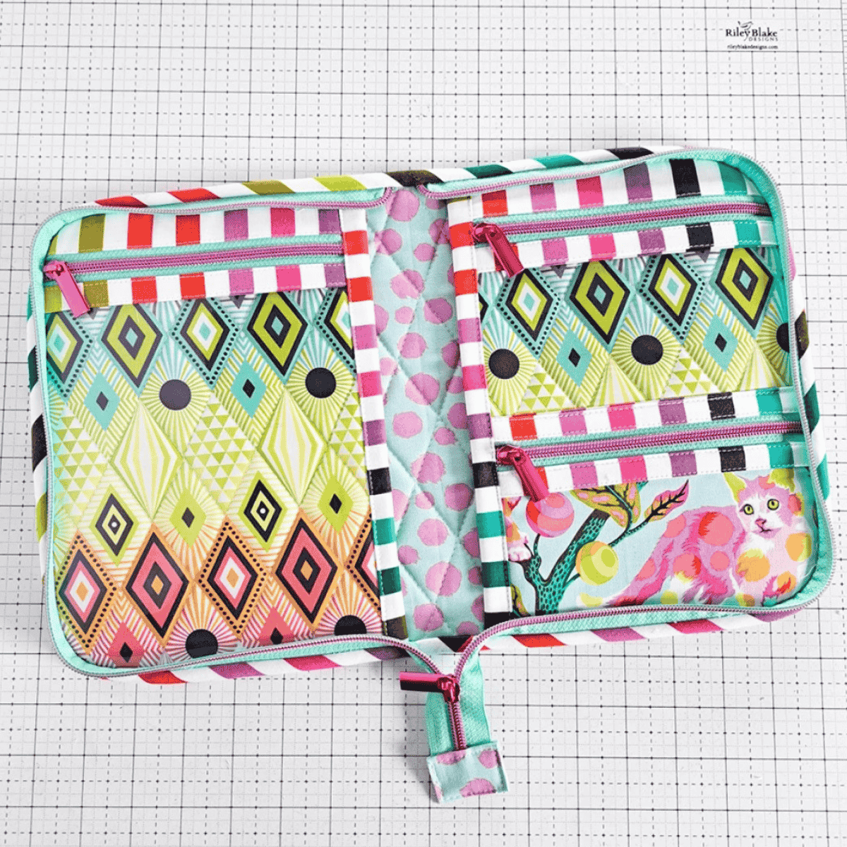 Center Street Quilts - Atlas Zipper Case Pattern