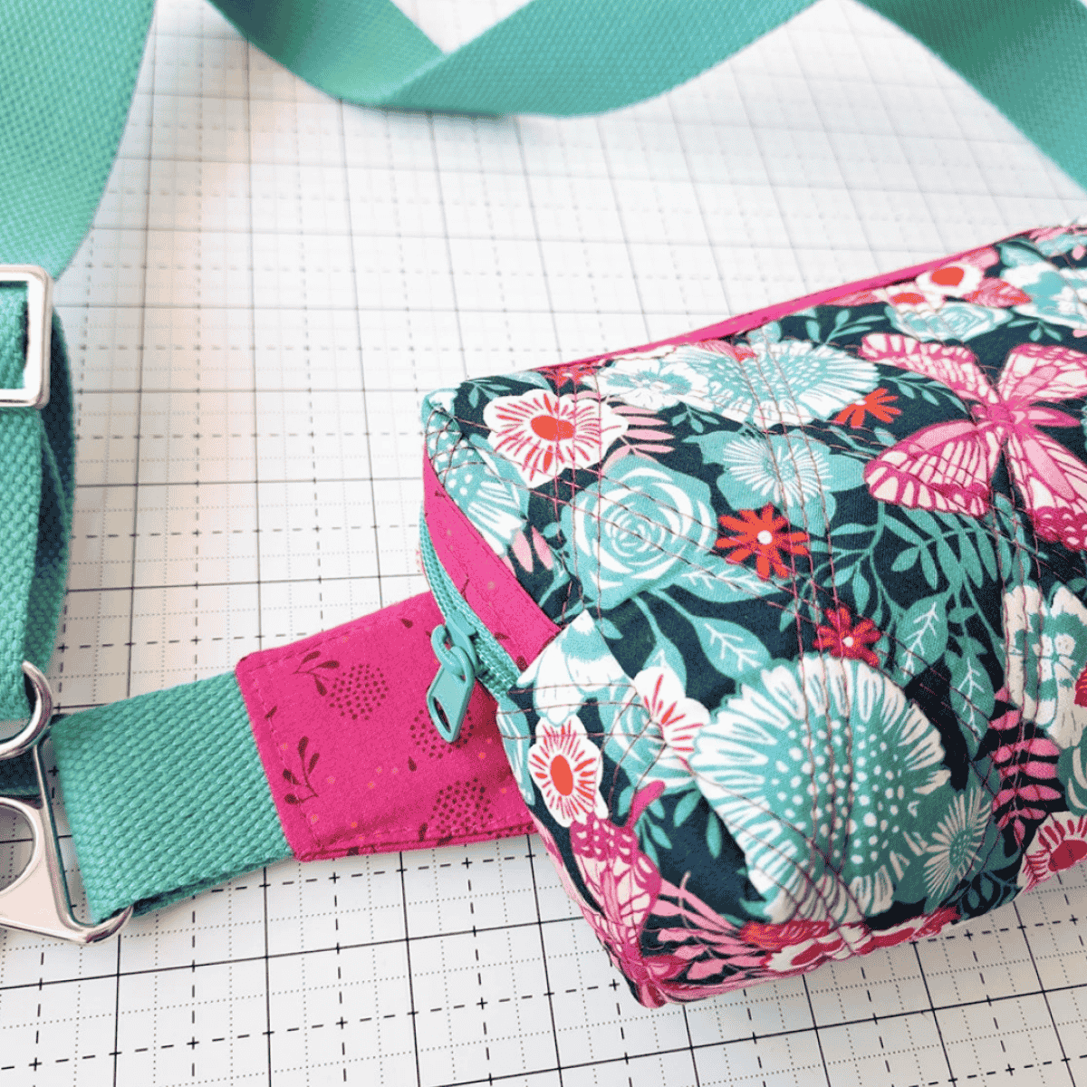 Center Street Quilts - Alpen Bag Pattern