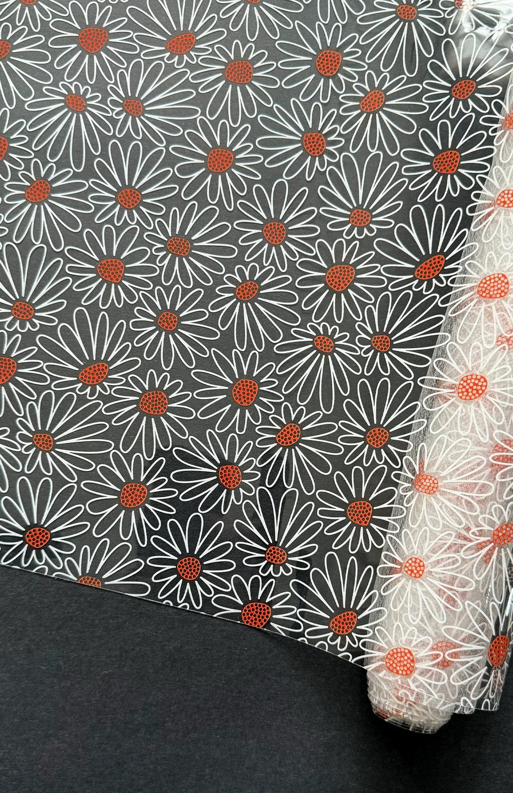 Clear Vinyl - Daisies - 12" x 52"