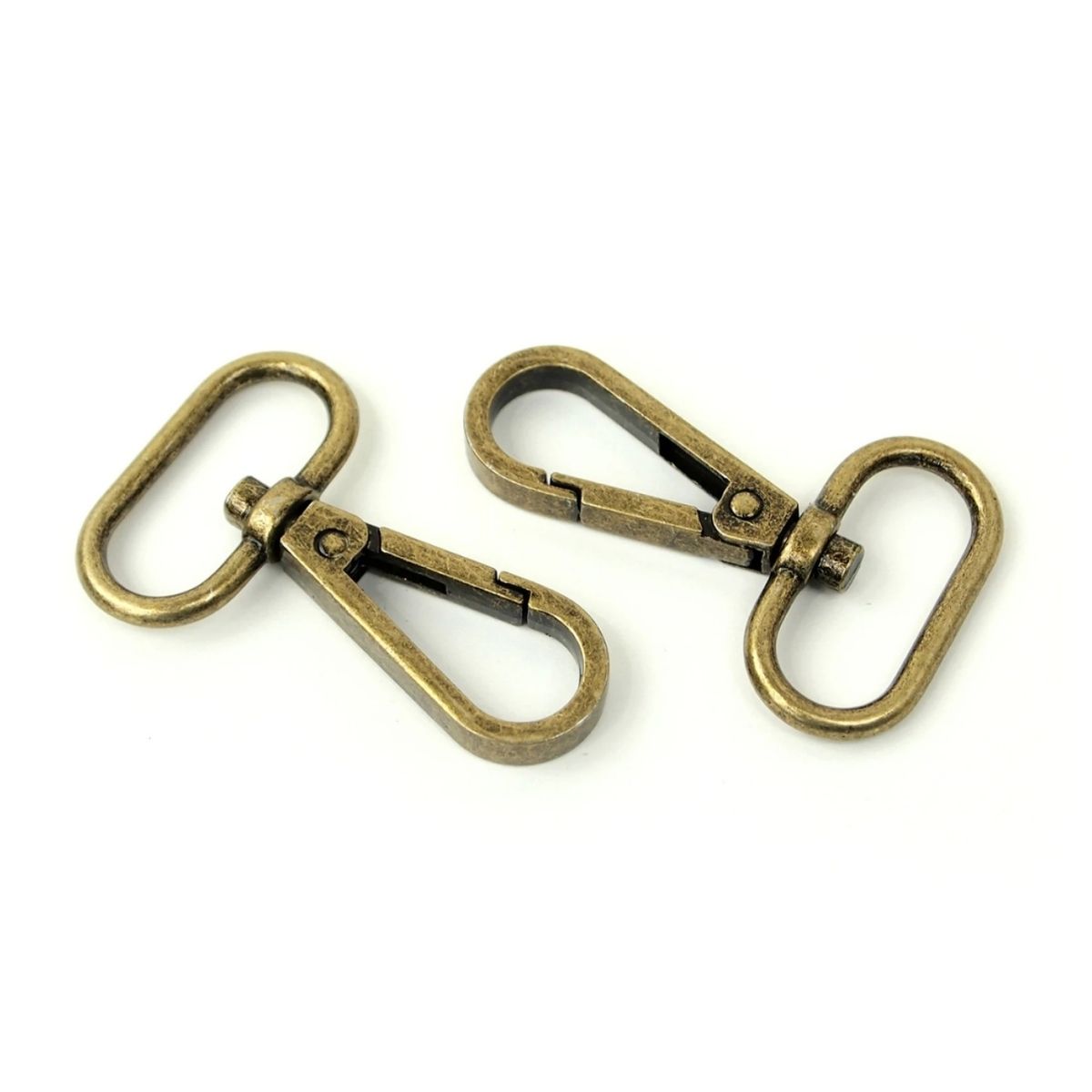 Sallie Tomato Swivel Hooks - 1" - Set of 2