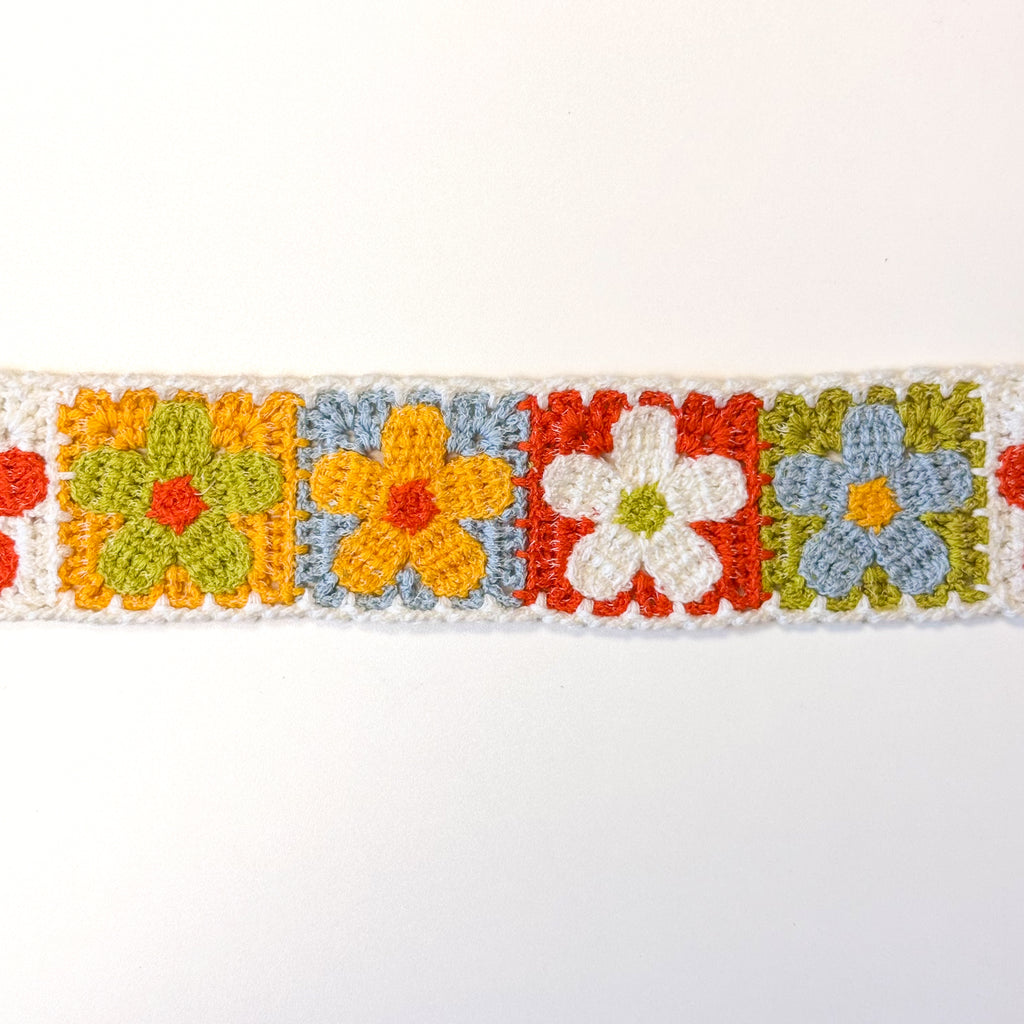 Crochet Floral Trim - 2.3" Wide - White