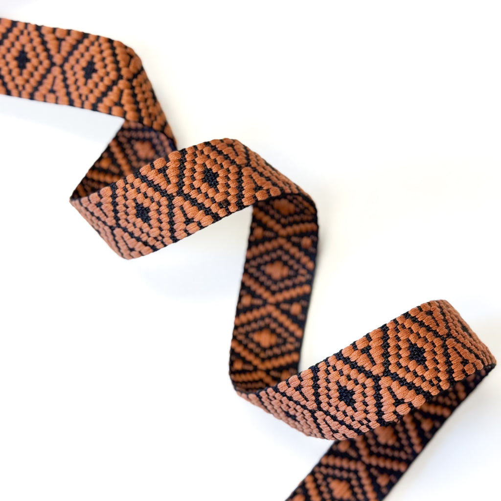 Jacquard Webbing - 1-1/2" wide - Black and Brown Diamond (160)