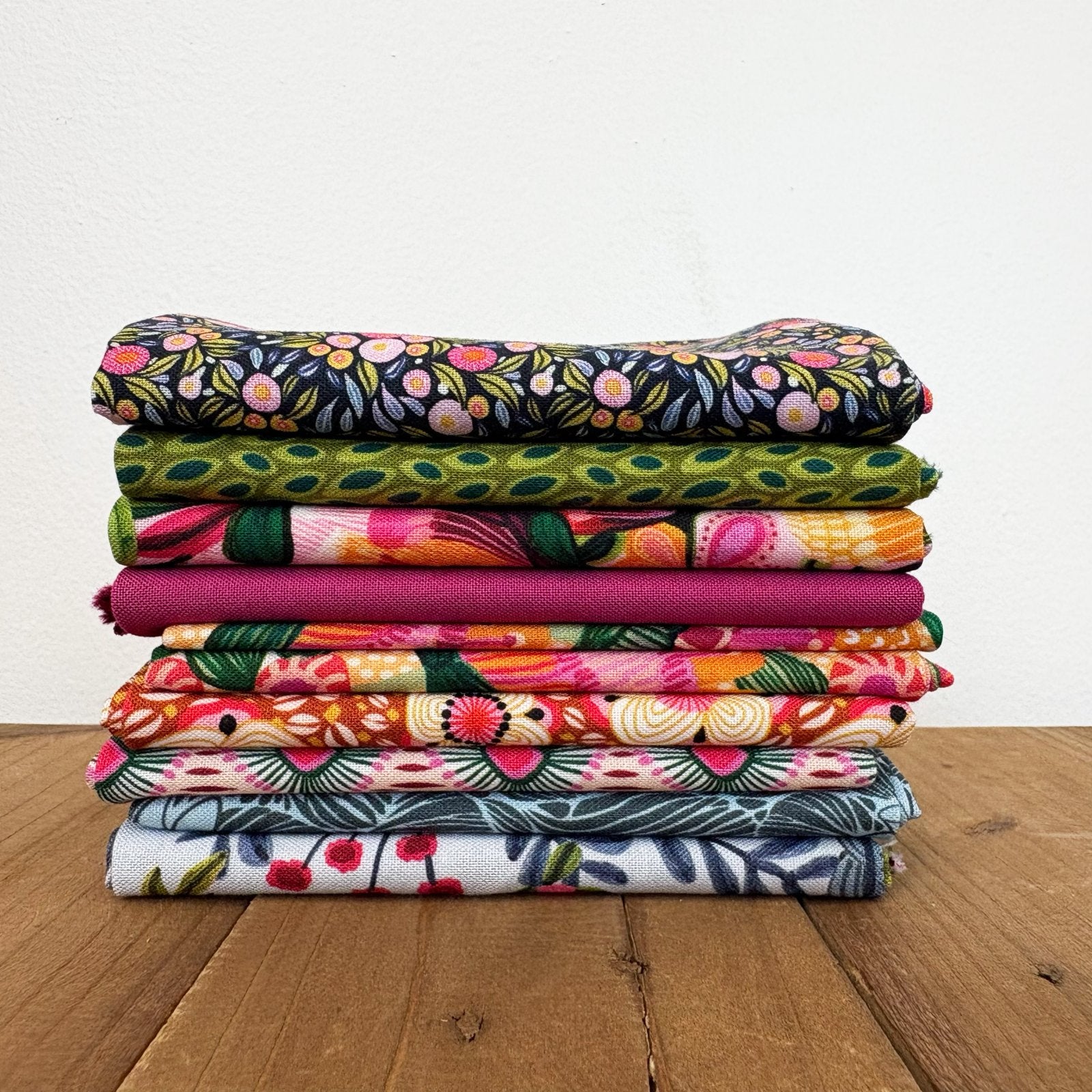Fat Quarter Bundle - Paradise Blooms 9 pieces