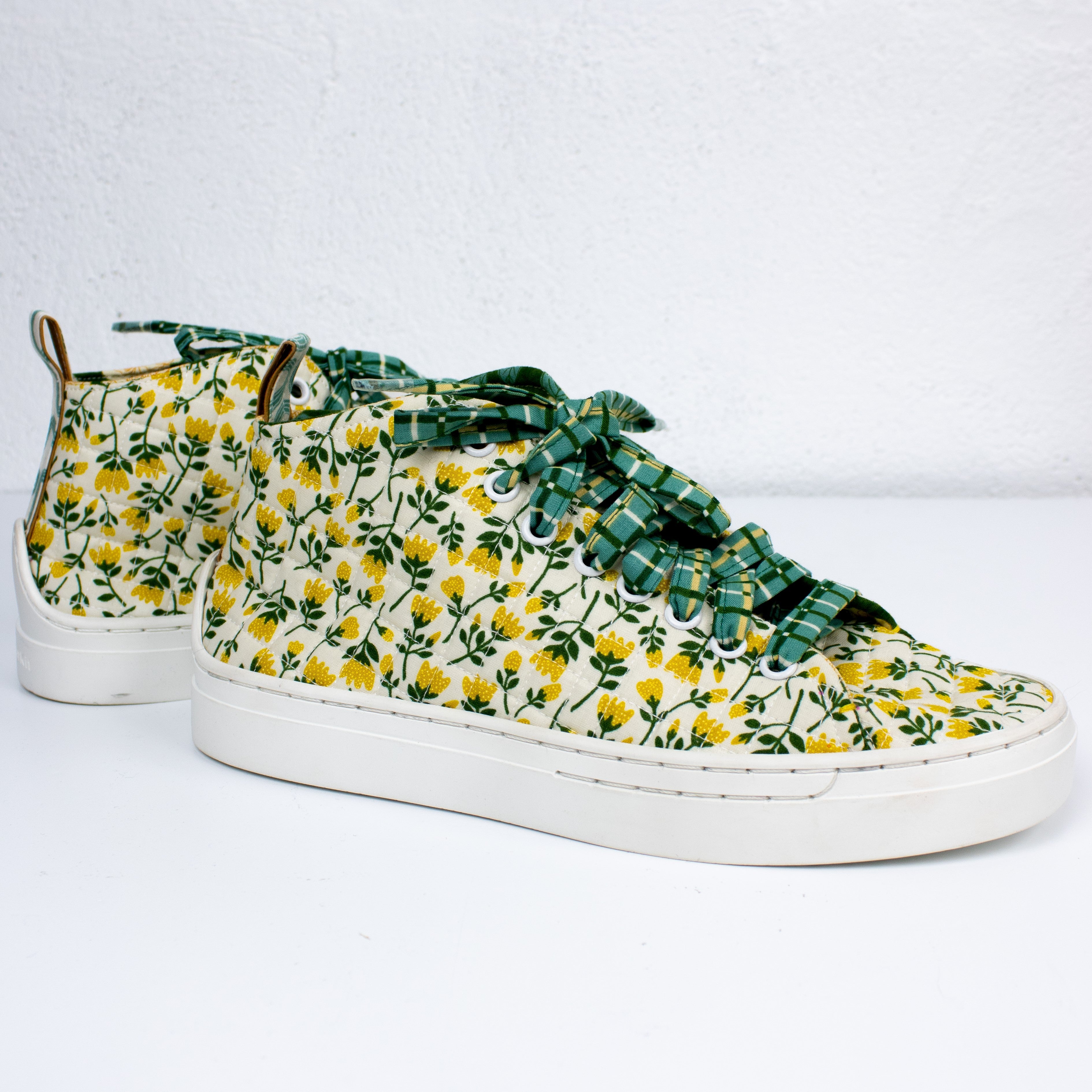 let's kick it: make your own sneakers