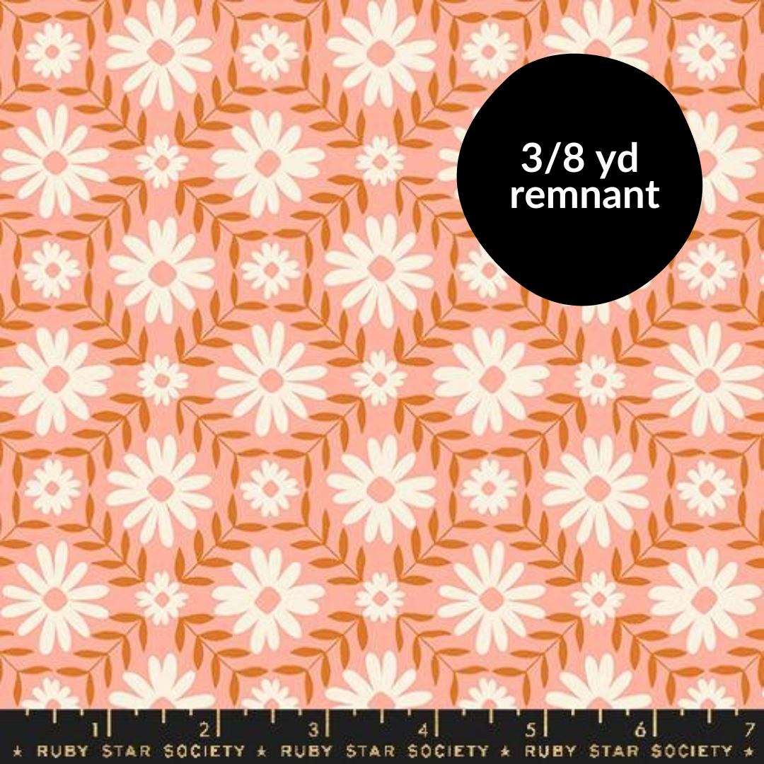 Remnant - 3/8yd Endpaper - Vintage Flowers - Bashful