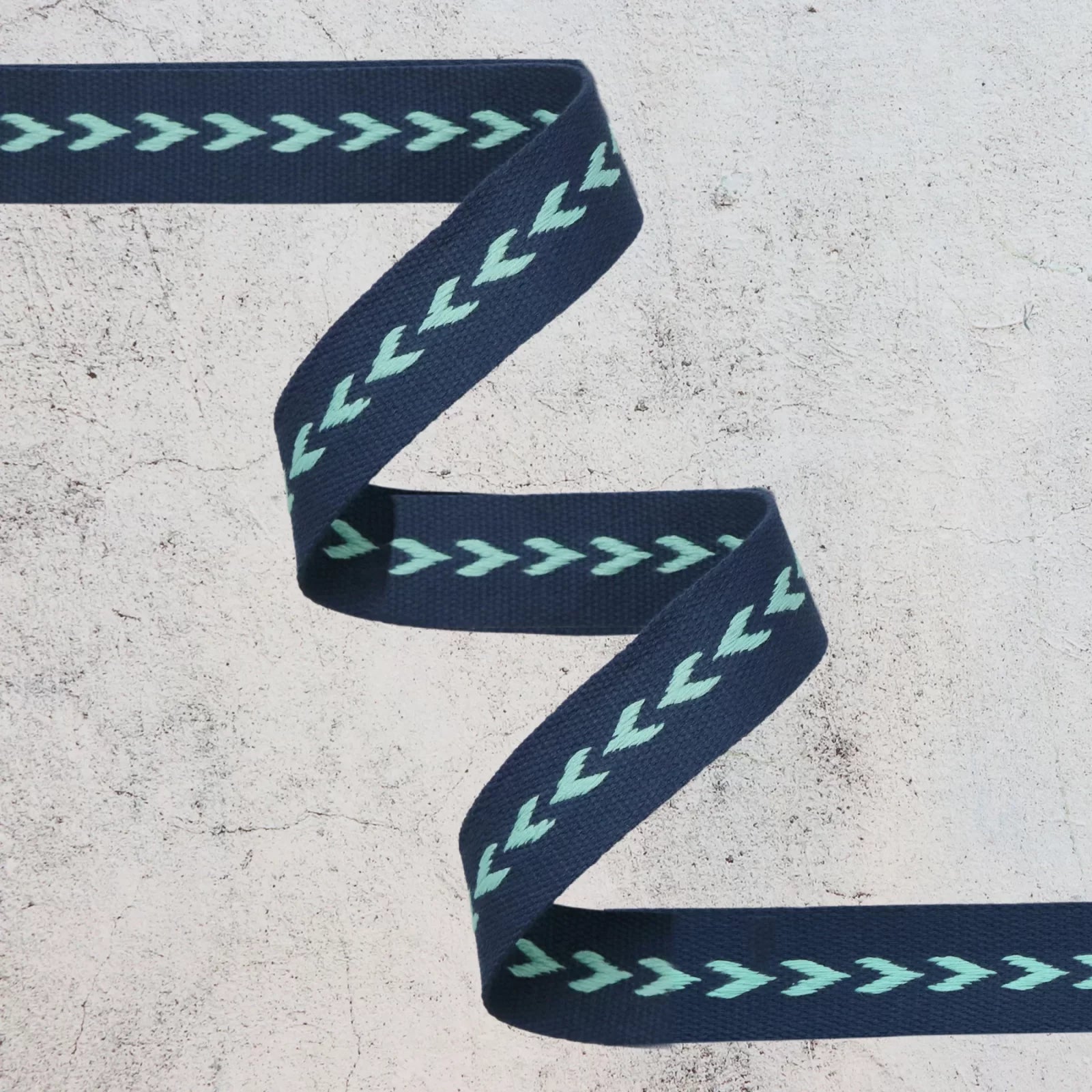 Teal Arrow  1-1/2" Webbing 