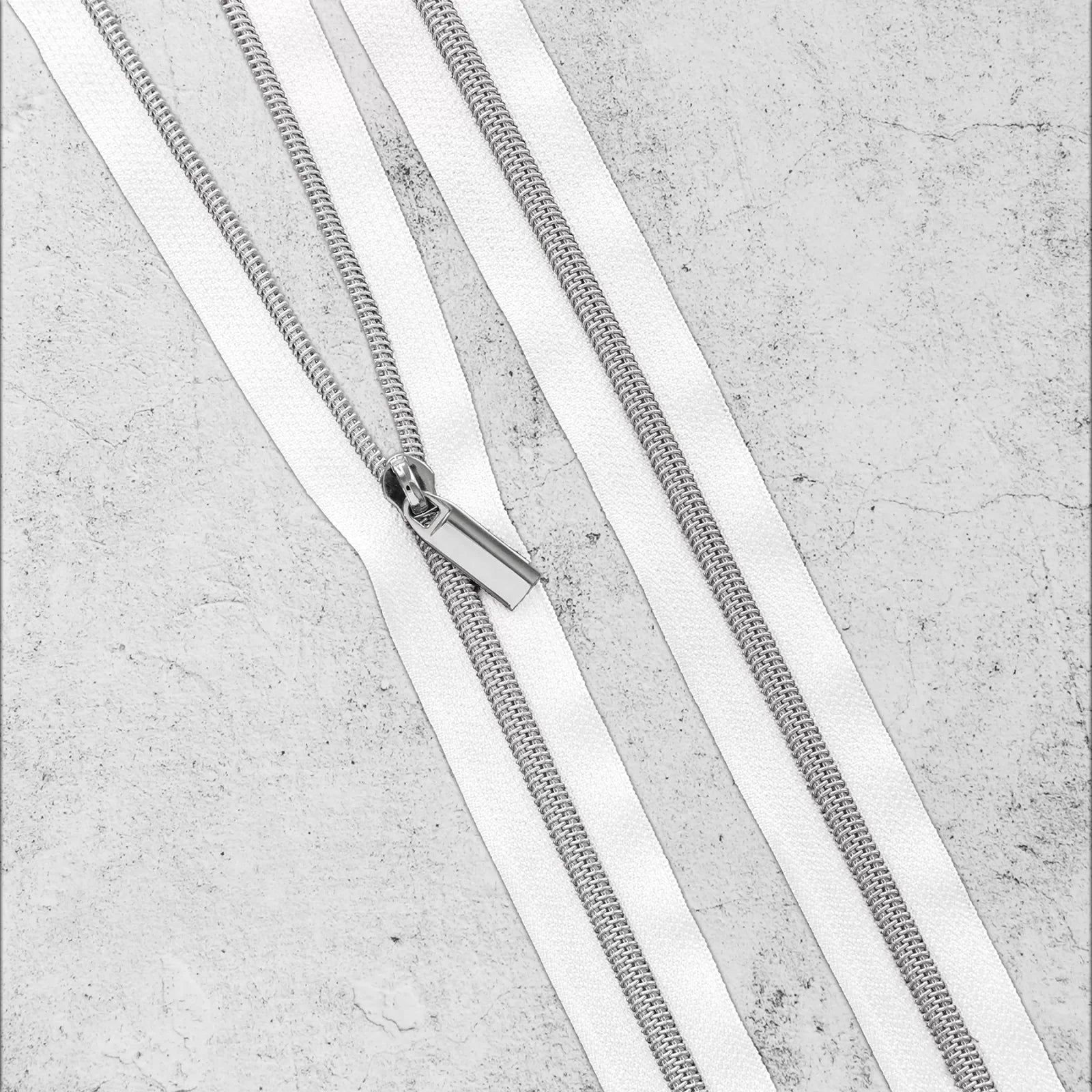 Sallie Tomato -  #5 Nylon Zipper By the Yard - White/Nickel