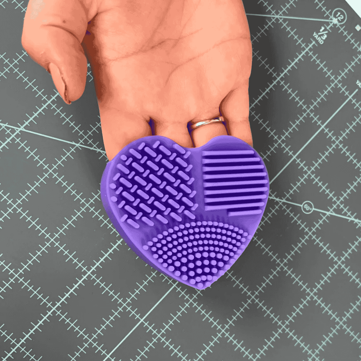 The Gypsy Quilter Mat Cleaning Pad - Heart Shaped