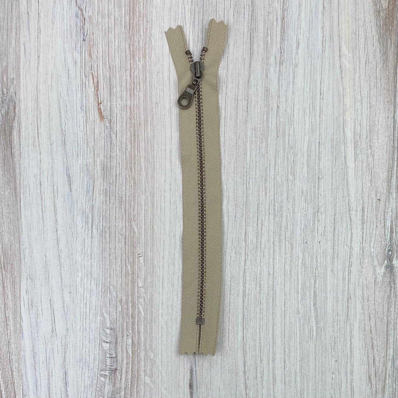 YKK Metal Zipper - Light Khaki with Antique Brass Donut Pull